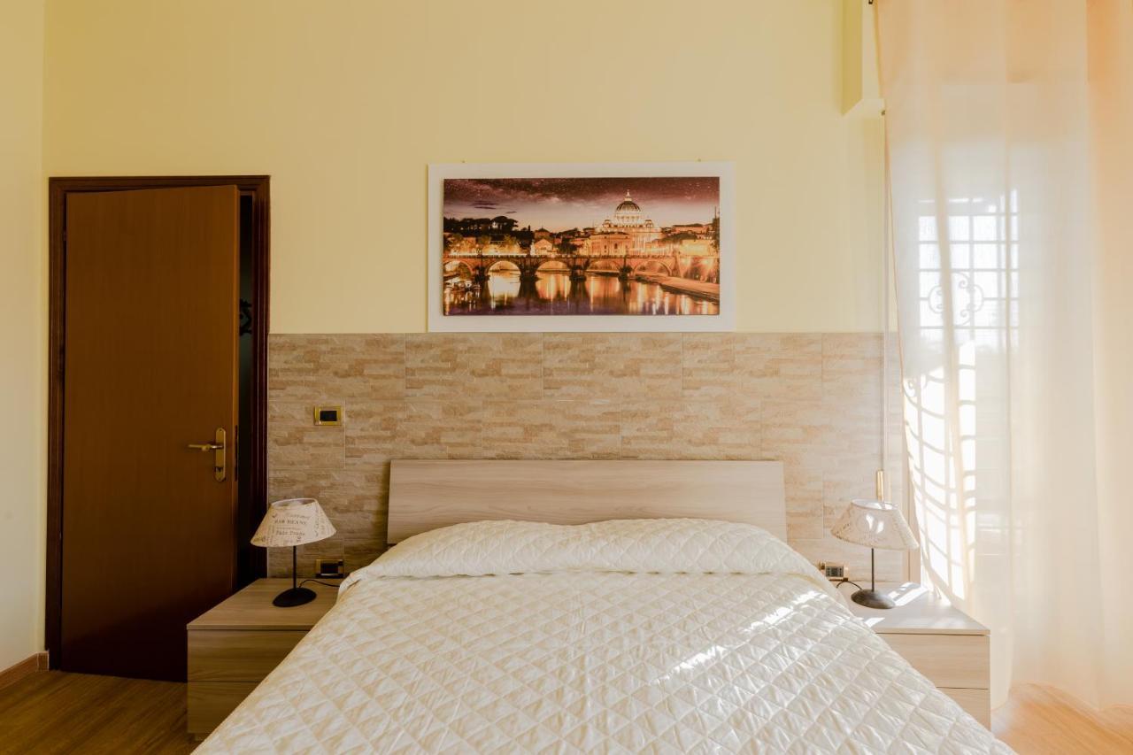 Le Rondini Apartment, 5 Persone, 2 Balconi, Policlinico Tor Vergata E Casilino Rome Luaran gambar