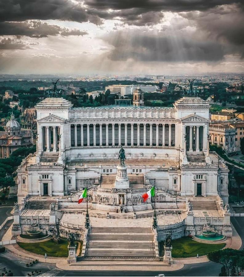 Le Rondini Apartment, 5 Persone, 2 Balconi, Policlinico Tor Vergata E Casilino Rome Luaran gambar