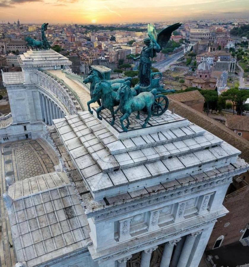 Le Rondini Apartment, 5 Persone, 2 Balconi, Policlinico Tor Vergata E Casilino Rome Luaran gambar